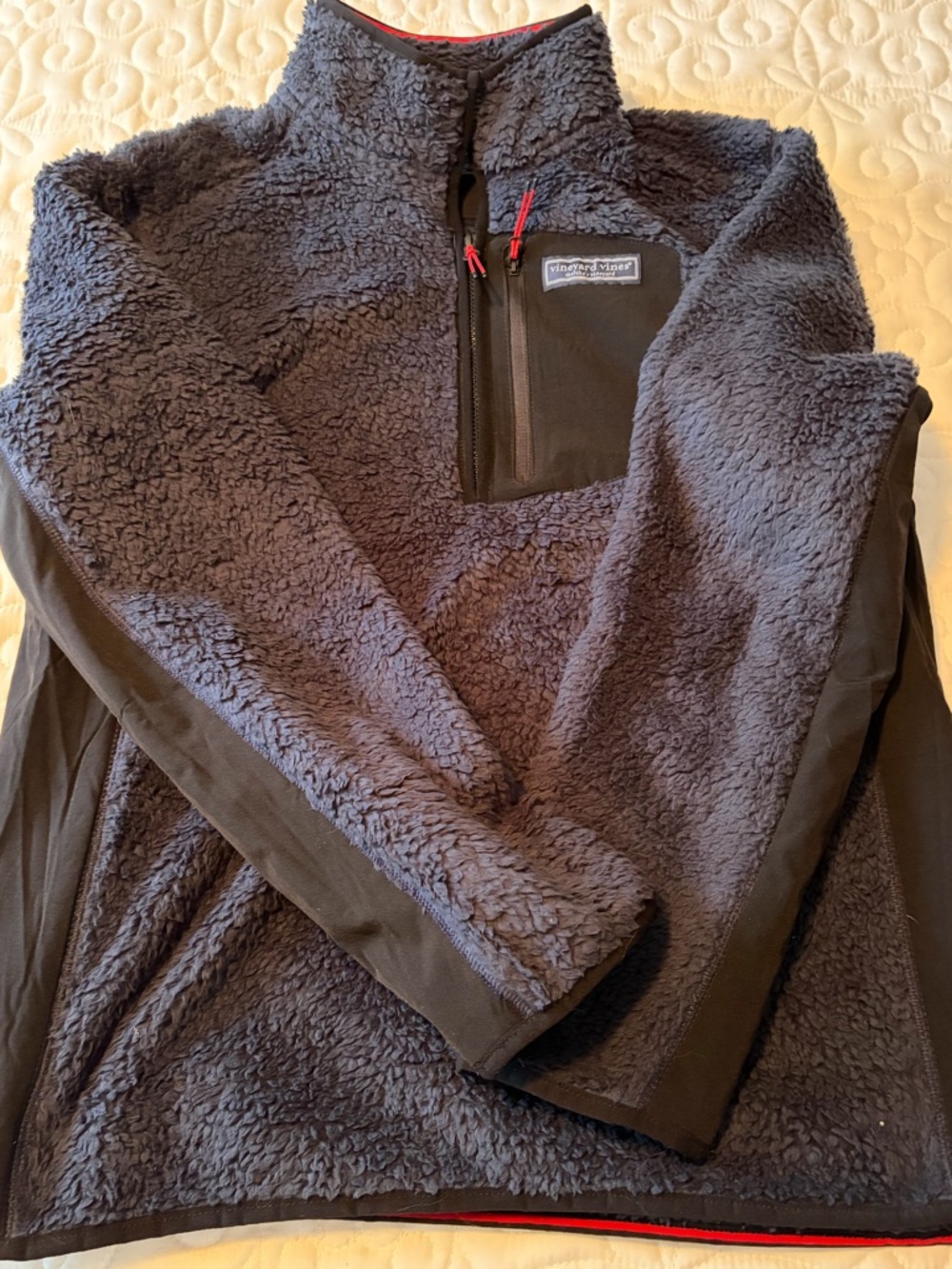Vineyard Vines Men's Navy Blue Sherpa Pullover with Black Trim